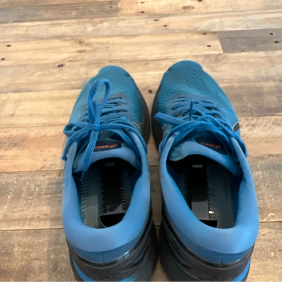 ASICS Gel-Kayano 27 US 11 - Picture 7 of 7